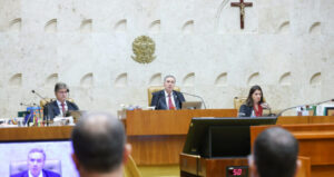 “Um deus… um epistêmico”!!!! Sociedade não entende de aborto, diz Barroso, o iluminado