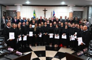 TJMA dá posse a 14 novas juízas e 15 novos juízes