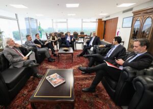 Poderes avançam em acordo para regulação de emendas parlamentares; votação será na próxima semana