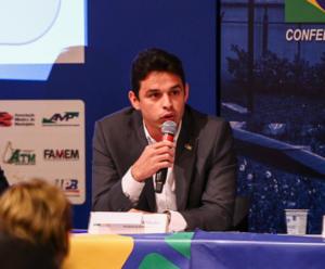 Em Brasília, presidente Ivo Rezende atua junto a CNM pela desoneração da folha dos municípios