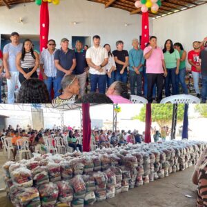 Prefeitura de Benedito Leite distribui centenas de cestas básicas para população carente neste período de Páscoa