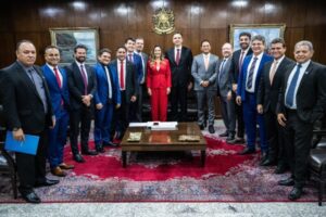 Deputado Zé Inácio é recebido pelo presidente do Senado para debater a reforma tributária
