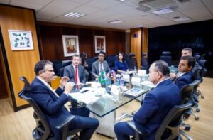 Brandão tem agenda extensa de encontros com ministros em Brasília