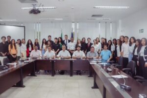 CCJ recebe acadêmicos de Direito da Uema