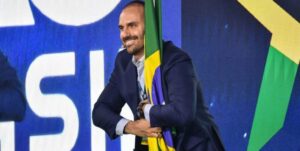 Bolsonaro 03 pede desculpas por apologia ao AI-5, mas pode ser cassado…
