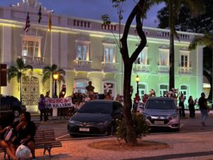 Famílias protestam na prefeitura enquanto Braide faz campanha em Imperatriz