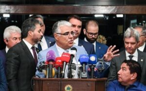 Pacheco encurralado!!! Parlamentares anunciam obstrução no Senado e na Câmara