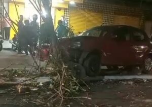 Mulher valente atropela bandido que tentou roubá-la no Cohatrac, em São Luís
