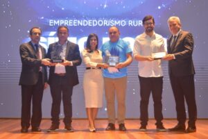 Autoria de Liviomar Macatrão, programa de incentivo a produção da Zona Rural recebe premiação do SEBRAE