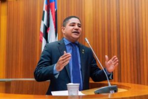 Deputado Zé Inácio deseja um feliz Ano Novo em vídeo de saudação
