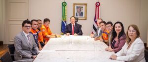 Bombeiros vão liderar comitê de assistência a vítimas das chuvas