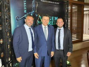 Fernando Pessoa participa de lançamento de livro do desembargador federal Roberto Veloso e de reuniões em Brasília