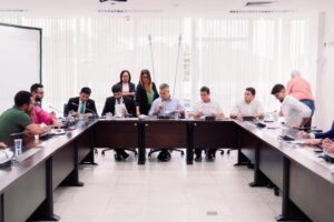 CCJ aprova parecer à MP que concede reajuste salarial aos professores do Estado