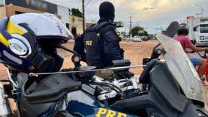Falta do capacete é a principal infração flagrada pela PRF em fiscalizações na BR-226