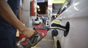 Procon/MA encontra gasolina comum a R$ 4,75 em postos da Grande Ilha