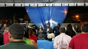 Fábio inova com vigília de oração na abertura da campanha