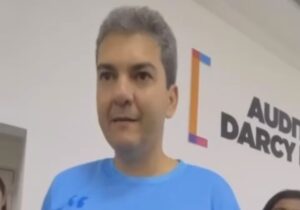 Braide passa vergonha e é cobrado por estagiários da Semed que estão a meses sem receber