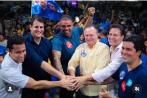 Ao lado de Brandão, Duarte, Fufuca e Camarão, Paulo Victor lança candidatura à reeleição diante de multidão