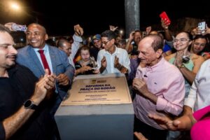Prefeito de São José de Ribamar, Dr. Julinho entrega “Praça do Rodão”, no Parque Vitória, toda reformada