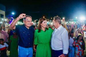 Mais de mil pessoas marcaram presença no lançamento da pré-candidatura de Rosângela Curado