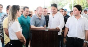 Othelino Neto e Luciano Genésio lançam obras em Pinheiro…