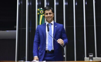 Projeto de Duarte que garante água potável nas escolas é aprovado na Câmara