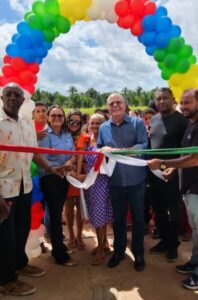 Prefeito Zé Martinho e Hildo Rocha inauguram Quadra Poliesportiva na zona rural de Cantanhede