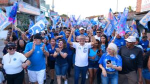 A Onda Azul: milhares de pessoas foram às ruas em apoio a Eudes Barros na Raposa