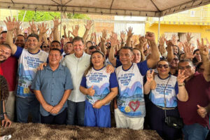 Aluisio Mendes prestigia aniversário de Governador Eugênio Barros