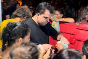 Álvaro Pires realiza maratona de entregas de peixes em São Luís