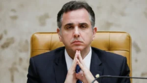 Em reação ao STF, CCJ do Senado aprova PEC das drogas