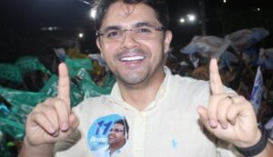 Alô MP: prefeito de Coelho Neto é acusado de desviar cestas básicas e de usar veículo doado pela Codevasf para fortalecer pré-candidatura do primo Almeidinha em Afonso Cunha