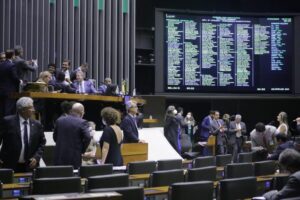 Aprovado benefício extra para Auxílio Brasil; ex-Bolsa Família