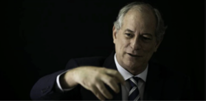 Ciro Gomes suspende candidatura e Flávio Dino elogia