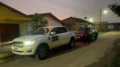 Jovem é morto após fugir de ordem de parada por empinar moto