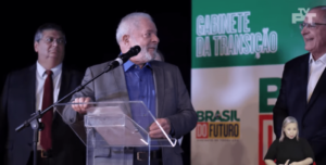 “Tenho a certeza que Flávio Dino vai ajudar a consertar muita coisa nesse país”, diz Lula ao confirmar nome de Flávio na Justiça