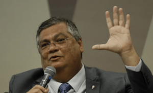 Flávio Dino foi o autor da emenda que permitiu TSE cassar mandato de Dallagnol com base na Lei da Ficha Limpa
