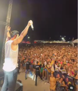 Após decisão do TJ, Prefeitura de Zé Doca segue anunciando show de Safadão