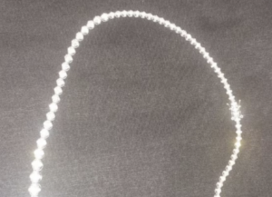 Cordão de R$ 100 mil de Manu Bahtidão é encontrado em Santa Inês