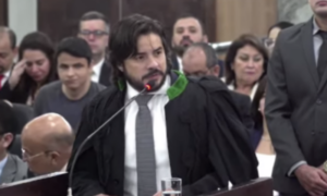 Conselheiro debocha de Flávio Costa ao decidir por votação secreta em Quinto Constitucional