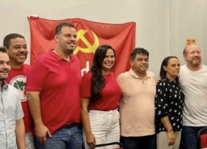 Ana do Gás quer mudar para o PT e pode perder mandato de deputada