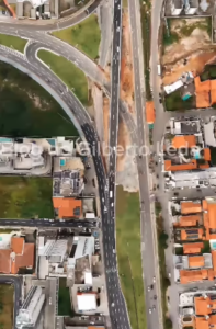 Vídeo mostra fluxo de trânsito no elevado da Holandeses/Litorânea