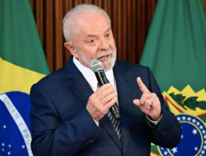 Lula afirma que pretende disputar mais dez eleições, mesmo aos 81 anos