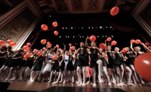 Carlos Lula é homenageado durante espetáculo de ballet em São Luís