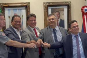 Camarão mostra prestígio e reúne mais de duzentas lideranças no João Goulart