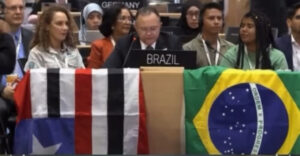 Com inglês quase indecifrável na Unesco, Brandão já foi professor do idioma