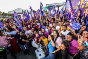 Com Osmar Filho e apoiadores, Clara oficializa candidatura e confirma sua força