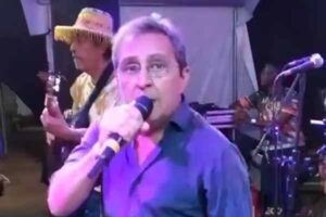 Morre aos 67 anos, o cantor maranhense Cláudio Pinheiro