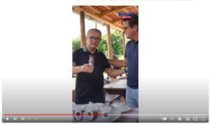 Dois meses após tomar achocolatado de Assubinho, prefeito Eudes manda cobrar R$ 1 milhão do empresário em Raposa