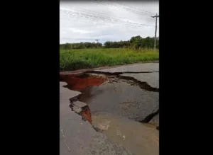 Depois de fortes chuvas, MA tem três trechos de rodovias federais interditados